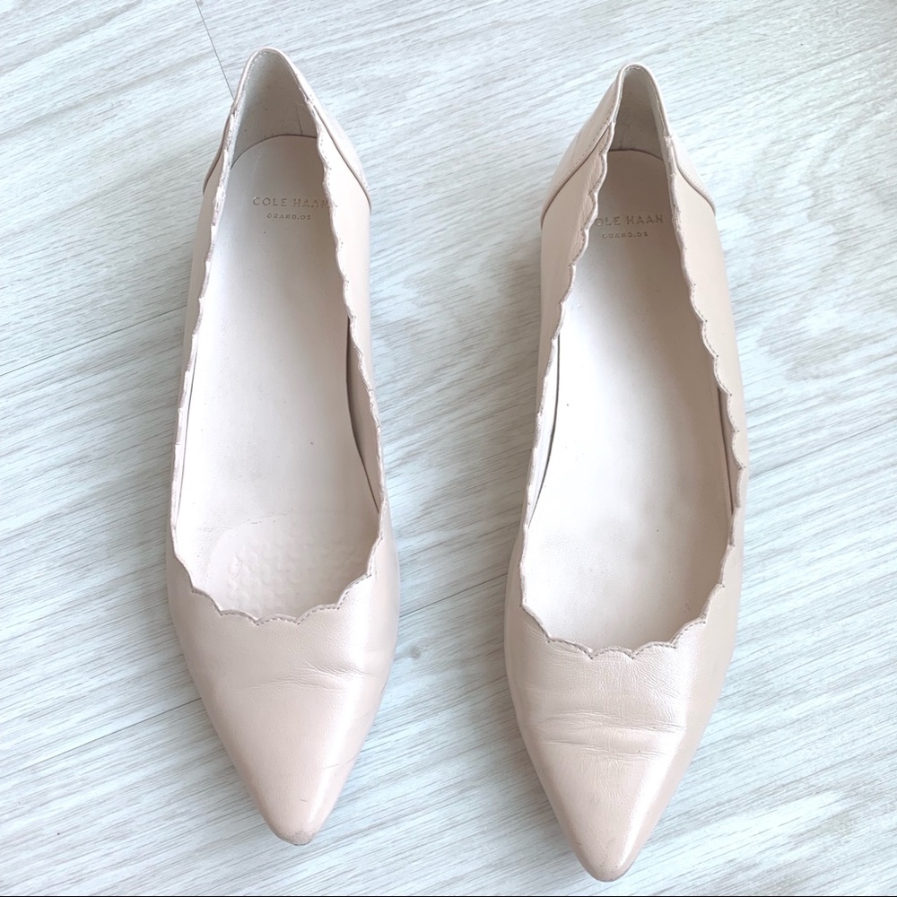 COLE HAAN tan flats size 7.5